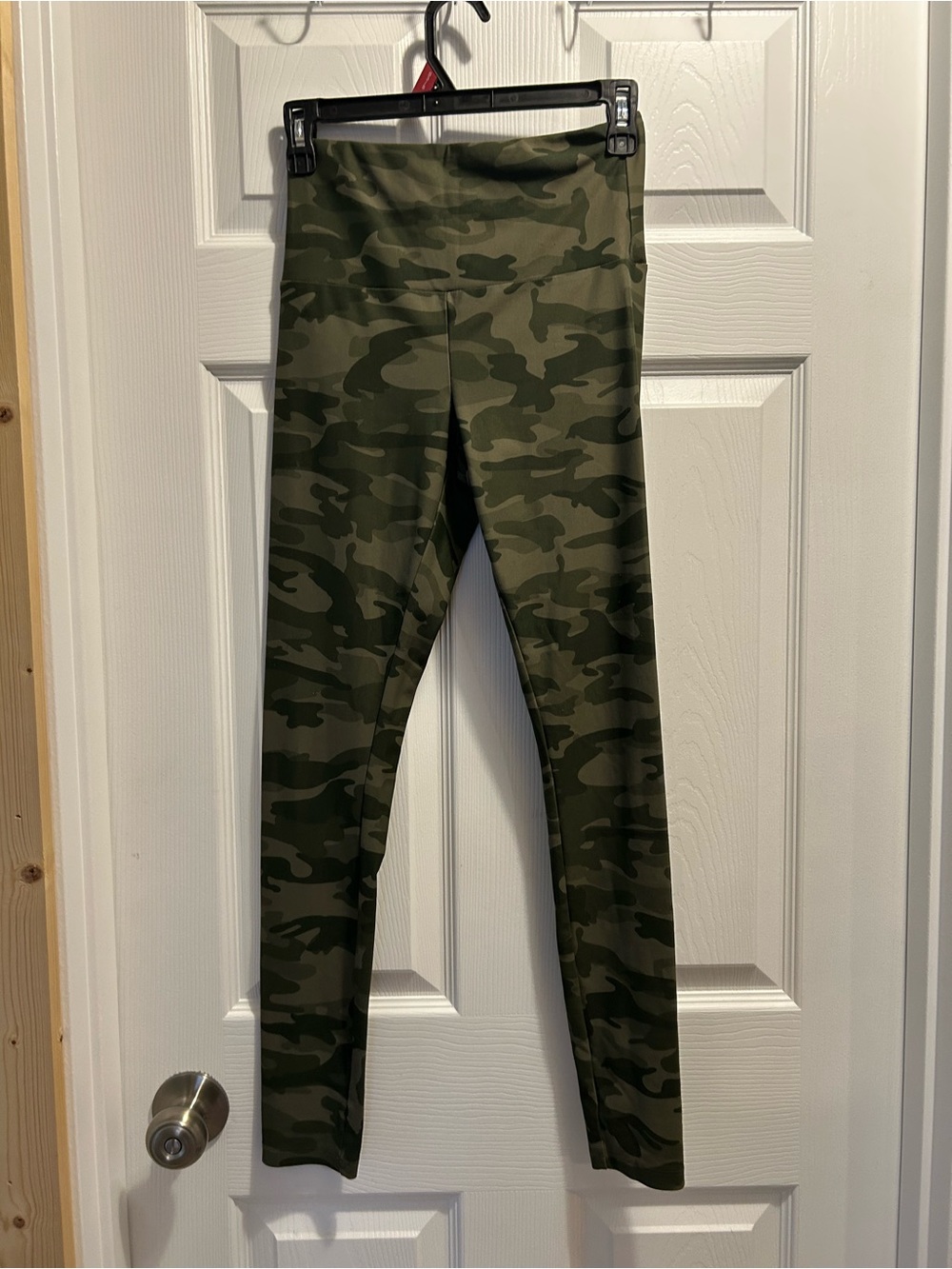 Forever 21 Olive Green Camo High-Rise Leggings